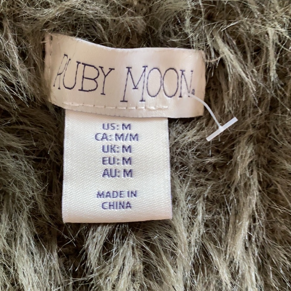 New Ruby Moon Oversize Fuzzy Sweater Long Sleeve M - image 6